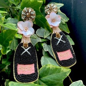 Rosé beaded earrings